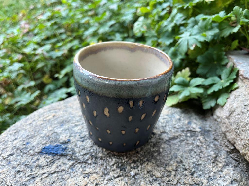 Petite tasse décorée